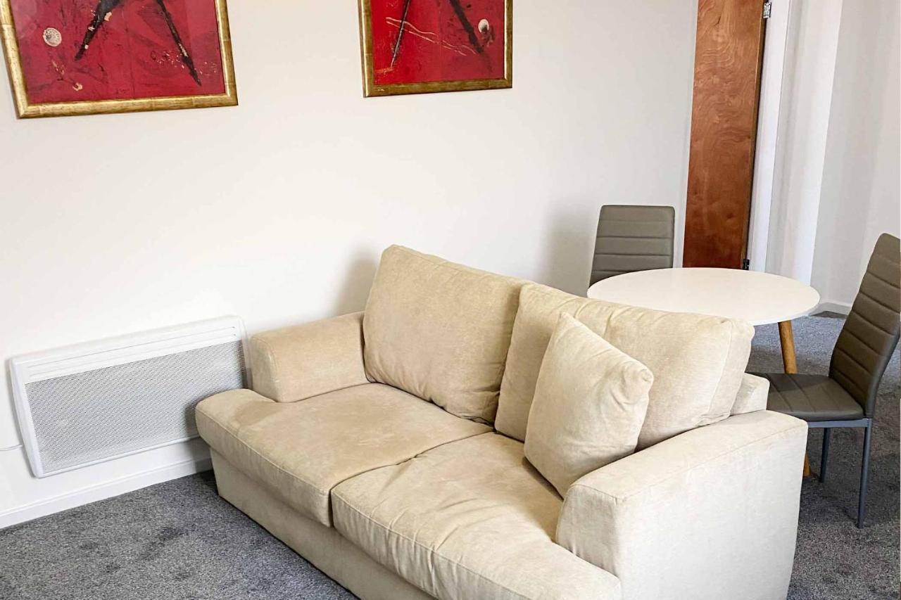 Sutton Contractor Accommodation - Warrington, St Helens Clock Face Kültér fotó