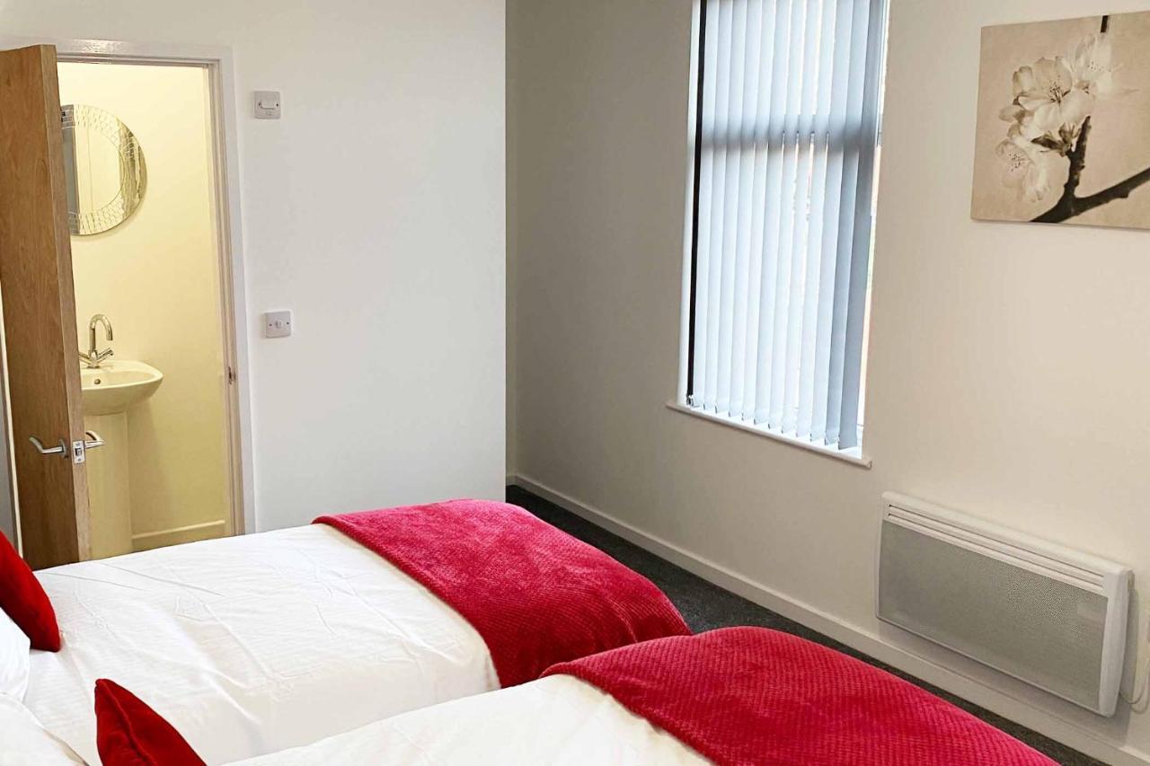Sutton Contractor Accommodation - Warrington, St Helens Clock Face Kültér fotó